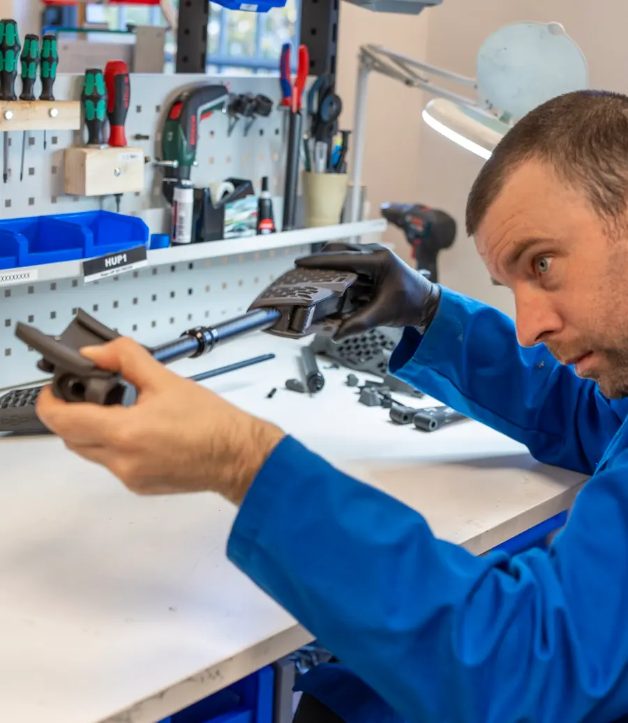 מהי EMG (אלקטרומיוגרפיה)? הבנת מדידת הפעילות השרירית